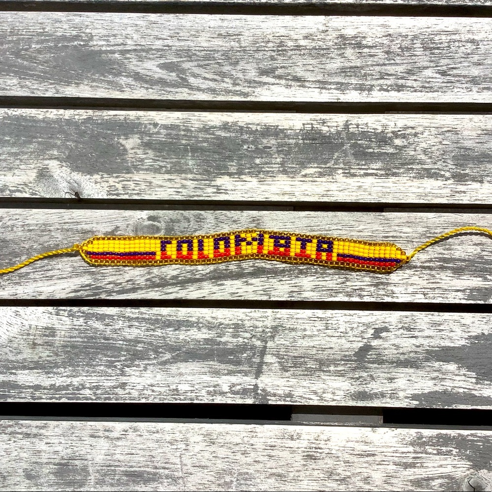 Handmade beaded “Colombia” bracelet